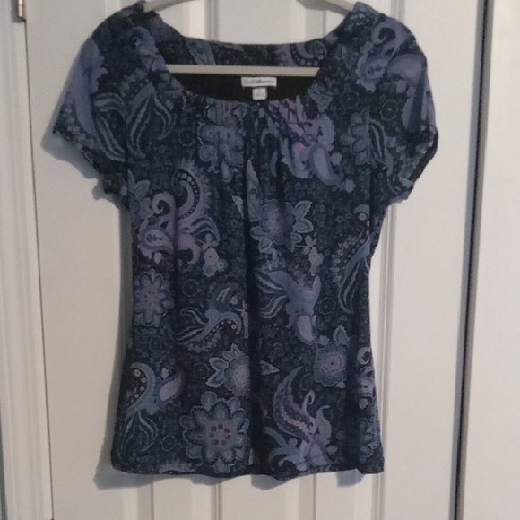 croft & barrow Tops - Croft & Barrow Navy Floral Blouse